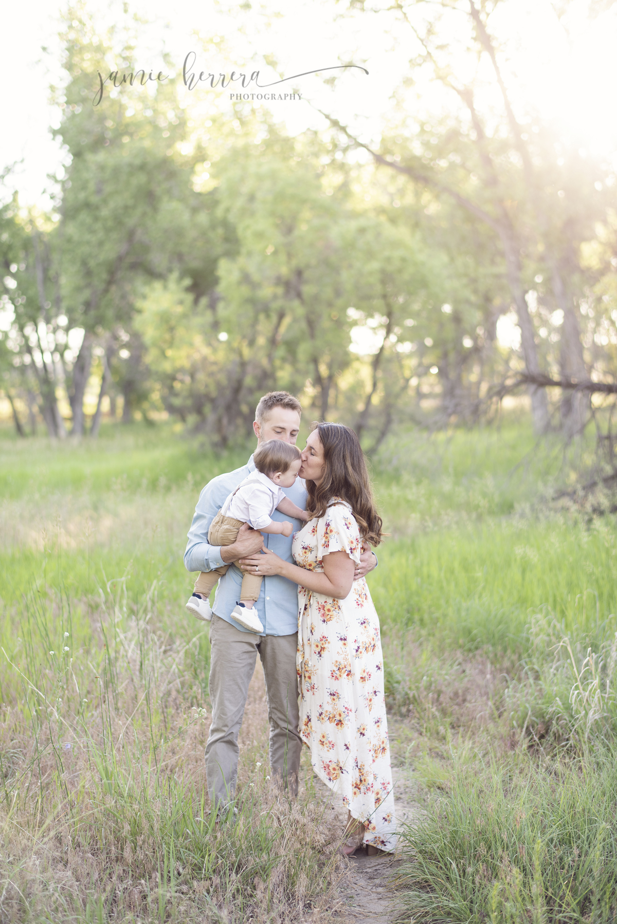 family_with_baby_nature_pictures_parker_colorado_jamieherrera